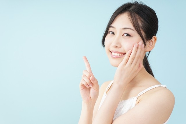 笑顔の女性